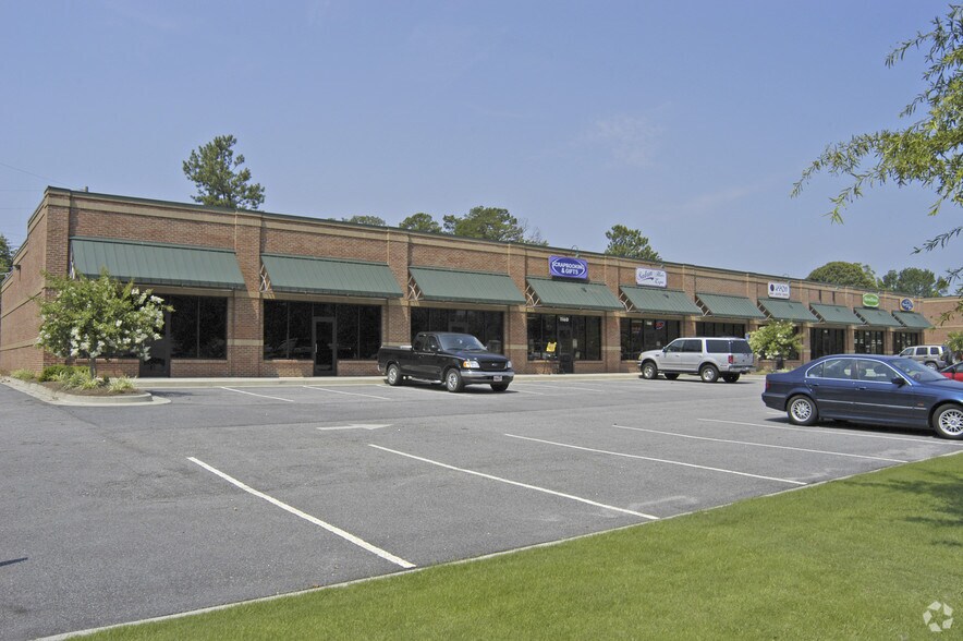 Primary Photo Of 116 Tyrone Palmetto Rd, Tyrone General Retail For Sale