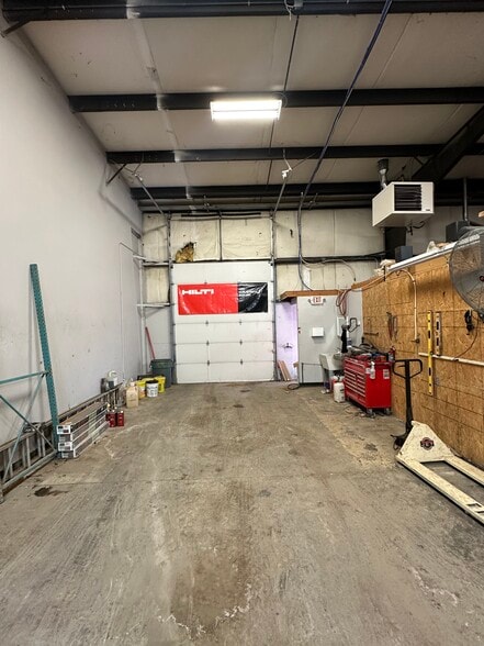 More Photos Of 6230-6244 Merriam Dr, Merriam Warehouse For Lease