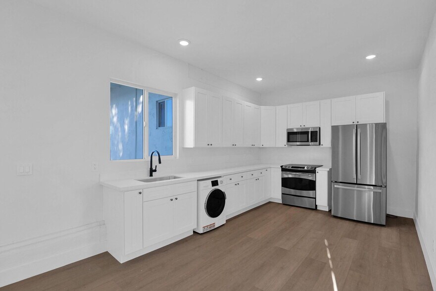 More Photos Of 315 E Carol Ave, Phoenix Apartments For Sale