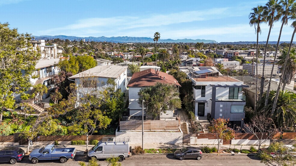 More Photos Of 240 3rd Ave, Venice Apartments For Sale