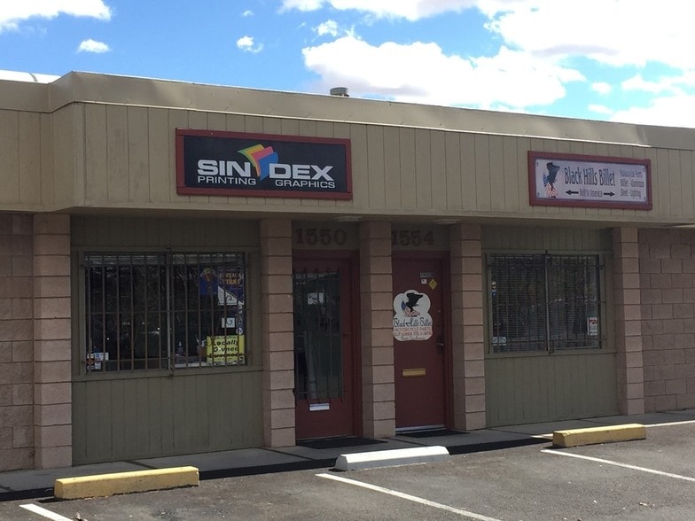 More Photos Of 397-399 Greg St, Sparks Light Distribution For Lease