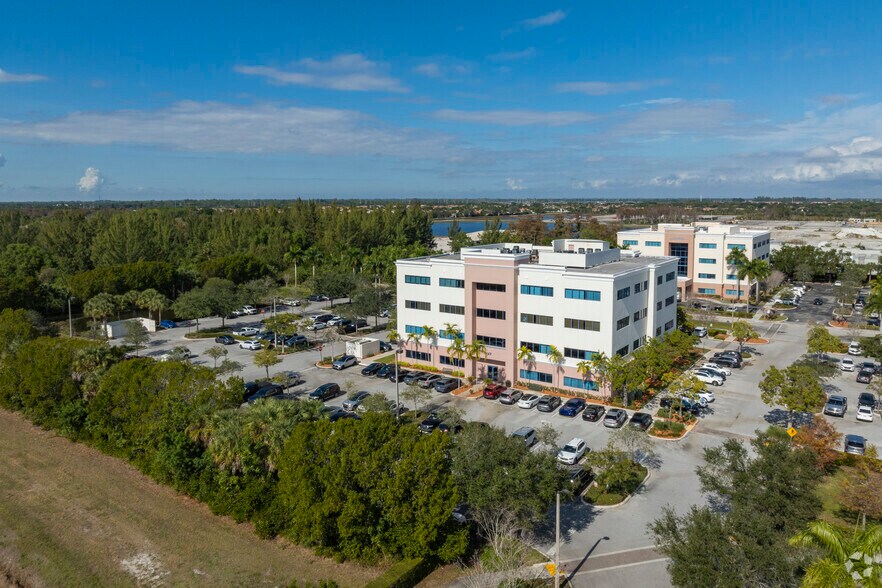 More Photos Of 1447 Medical Park Blvd, Wellington Medical For Sale