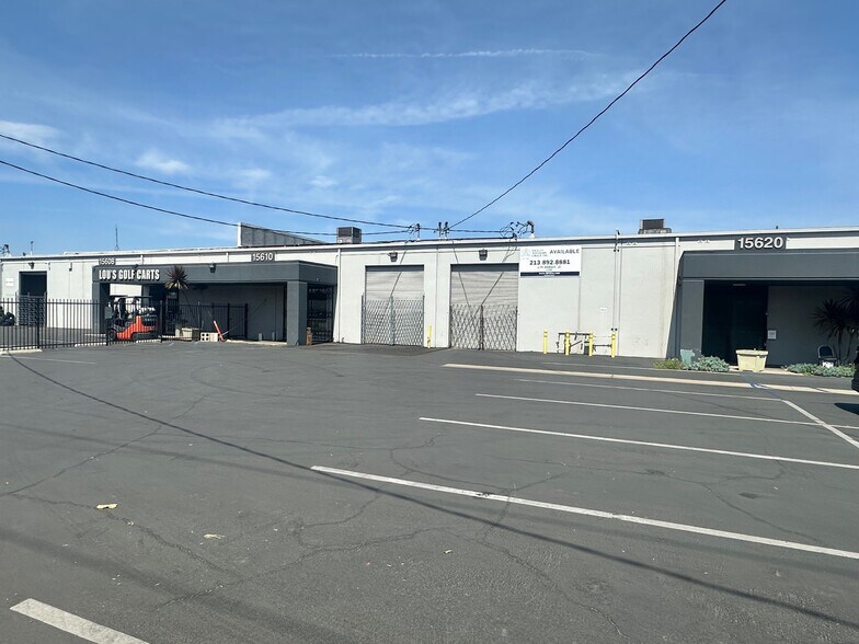 More Photos Of 15610-15630 S Figueroa St, Gardena Warehouse For Lease