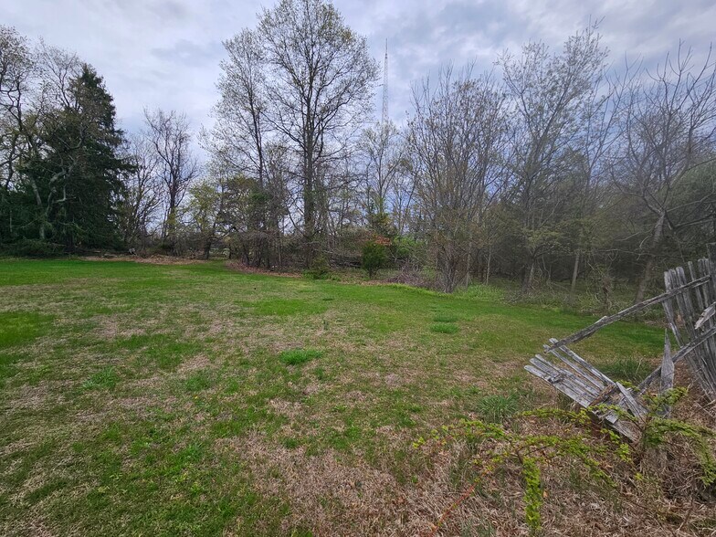 More Photos Of 1737 S Burlington Rd, Bridgeton Flex For Sale