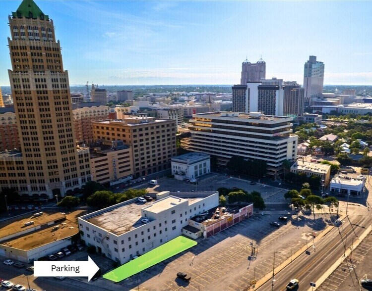 More Photos Of 425-427 S Saint Marys St, San Antonio Storefront Retail Office For Sale