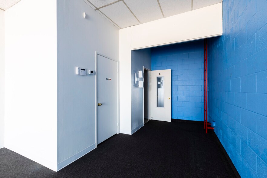 More Photos Of 16320-16334 S Western Ave, Gardena Unknown For Lease