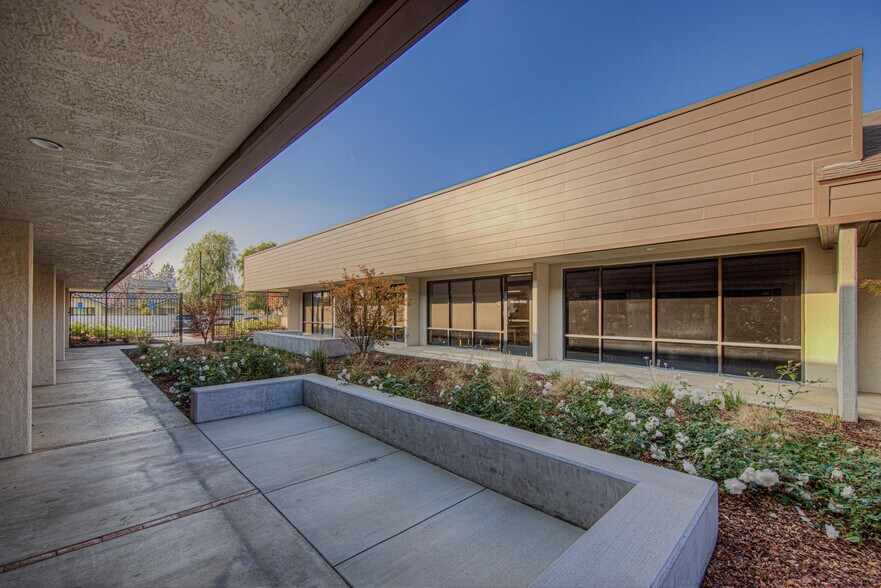 More Photos Of 5300 Lennox Ave, Bakersfield Medical For Lease