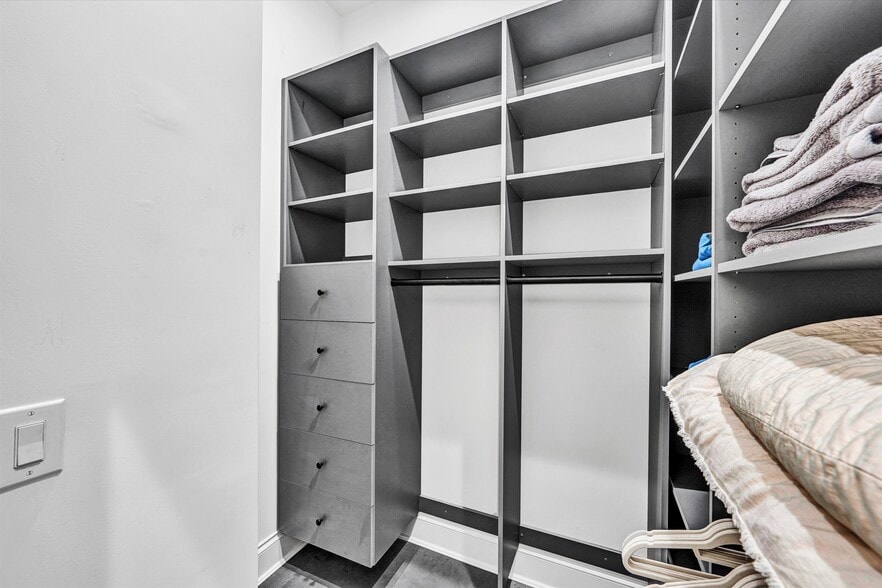 More Photos Of 109 Campbell Ave SW, Roanoke Apartments For Sale