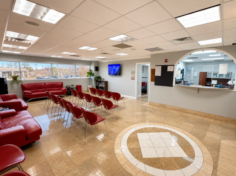 More Photos Of 171 Elden St, Herndon Medical For Sale