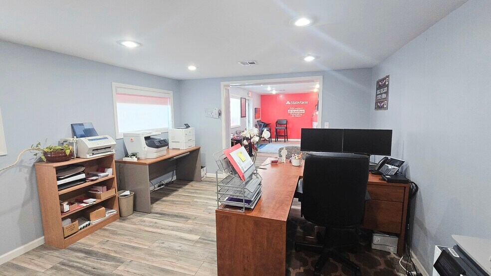 More Photos Of 1801 S National, Fort Scott Convenience Store For Sale