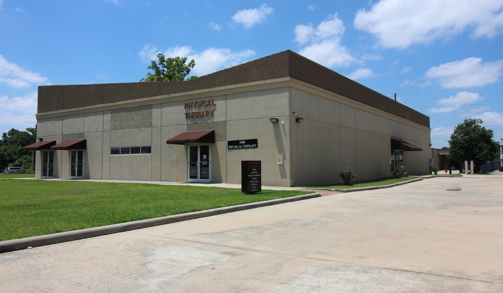 More Photos Of 845 Cypress Creek Pky, Houston Unknown For Lease