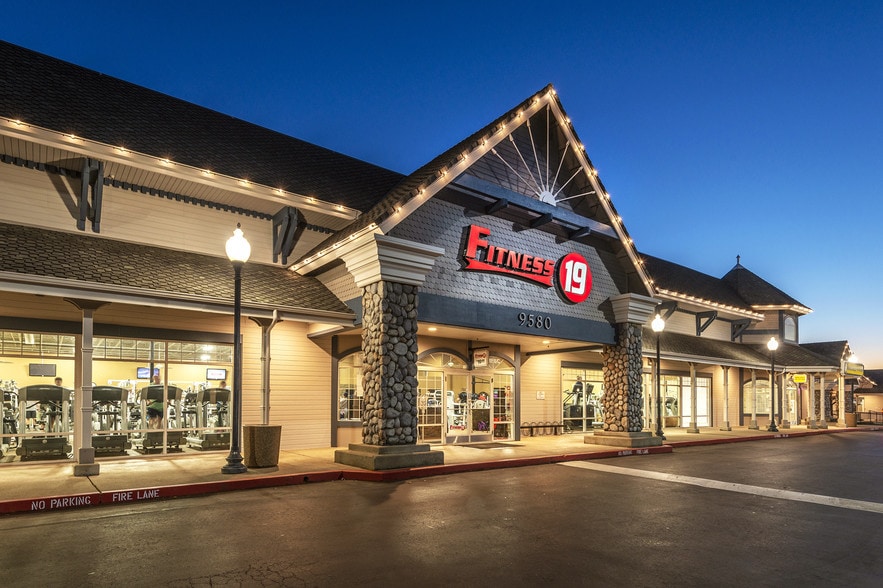 More Photos Of 9580 Oak Avenue Pky, Folsom Unknown For Lease