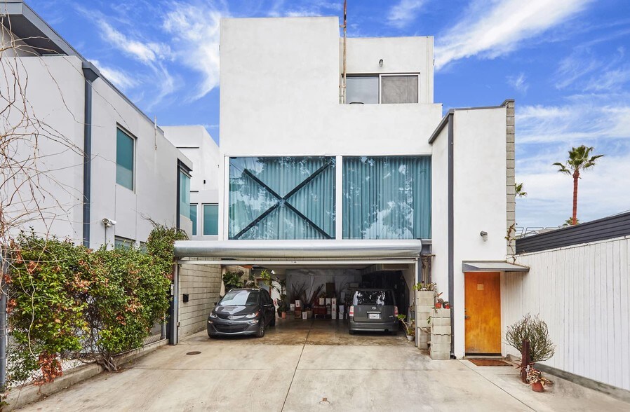 More Photos Of 1432-1434 Abbot Kinney Blvd, Venice Storefront Retail Office For Lease