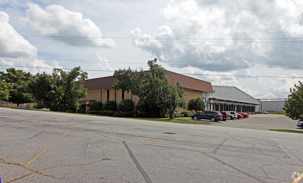 Primary Photo Of 190 Cochrane Rd, Lincolnton Unknown For Lease