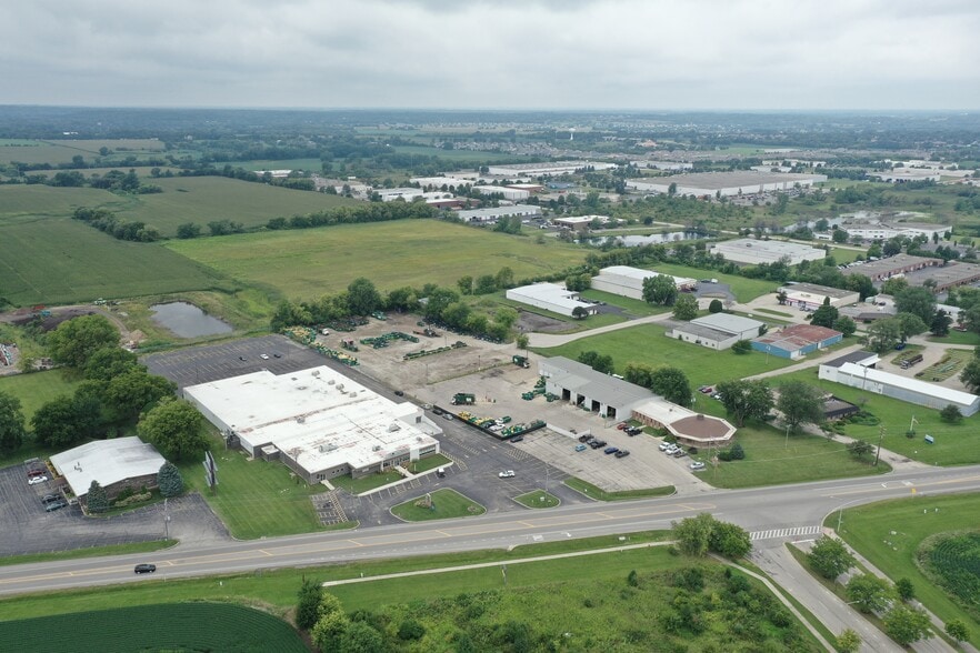 More Photos Of 1715 S Il Route 31, Mchenry Truck Terminal For Sale
