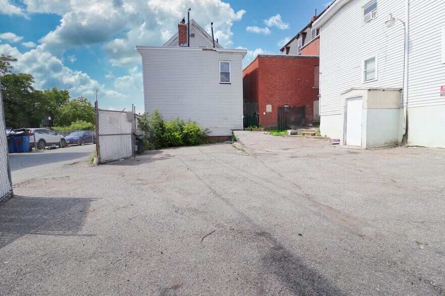 More Photos Of 324-326 Broadway, Lawrence Office Residential For Sale