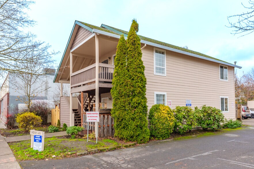 More Photos Of 14937 SE Stark St, Portland Apartments For Sale