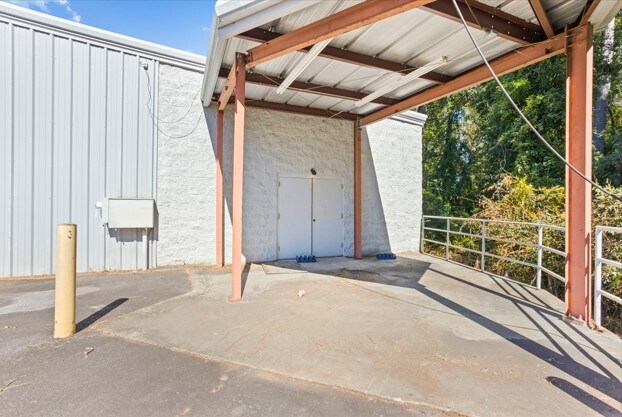 More Photos Of 518 E Greer St, Honea Path Freestanding For Lease
