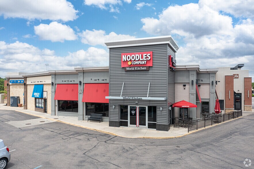 Primary Photo Of 9709-9727 Colerain Ave, Cincinnati Storefront For Lease
