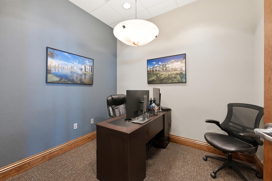 More Photos Of 9420 Bonita Beach Rd, Bonita Springs Office For Lease