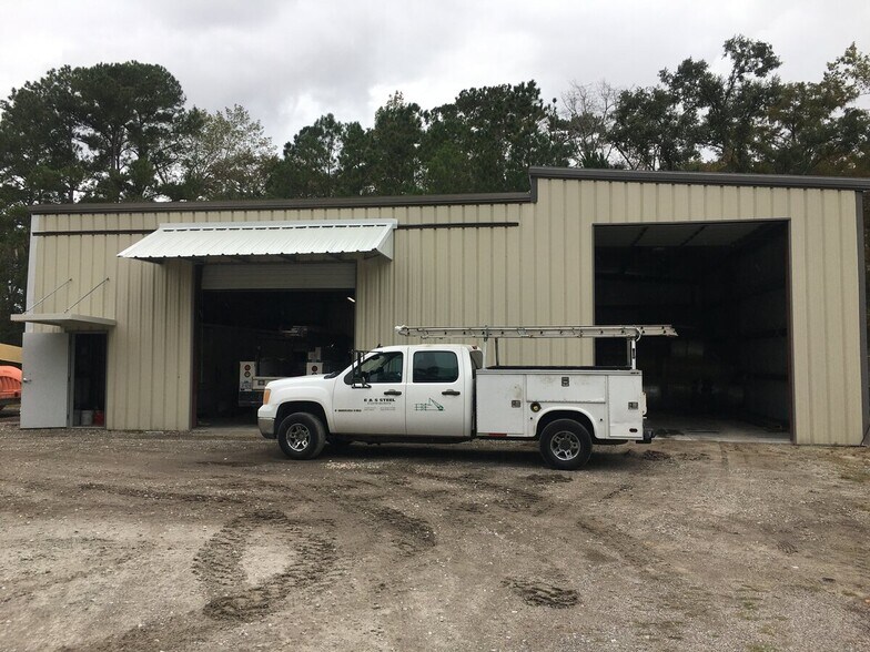 Primary Photo Of 4612 N College, Castle Hayne Industrial For Sale