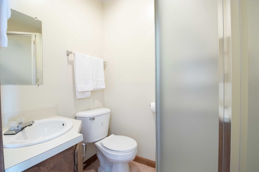 More Photos Of 400 W Victor Ave, Victor Hotel For Sale