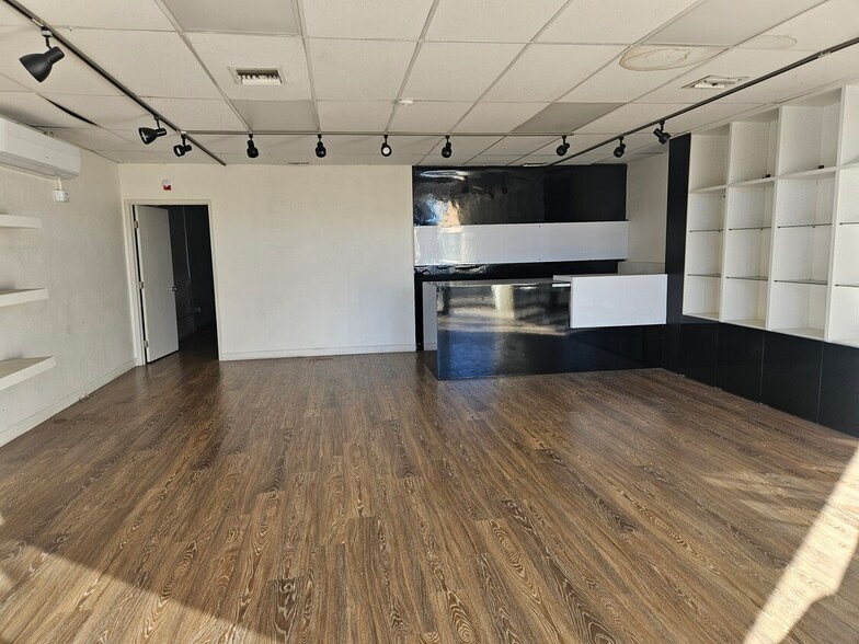 More Photos Of 9413 Las Tunas Dr, Temple City General Retail For Lease