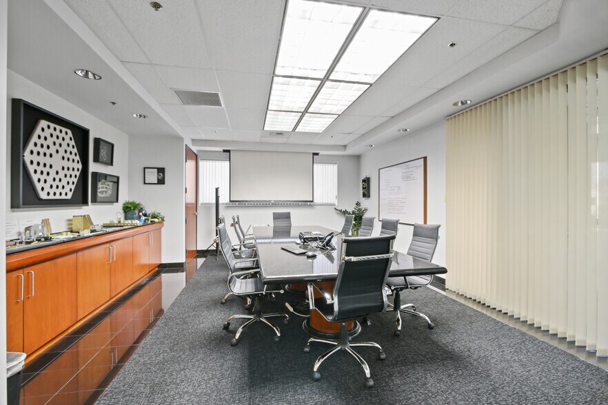 More Photos Of 4900 E Hunter Ave, Anaheim Manufacturing For Sale