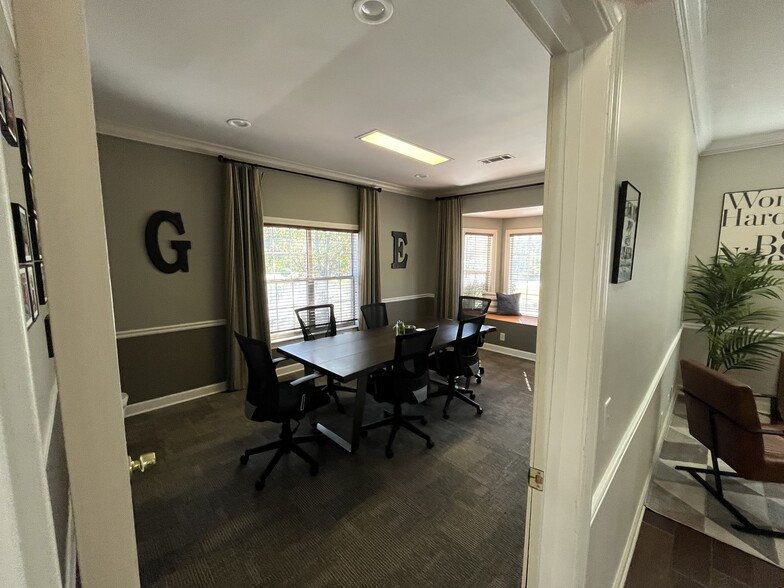 More Photos Of 850 Kennesaw Ave NW, Marietta Medical For Lease