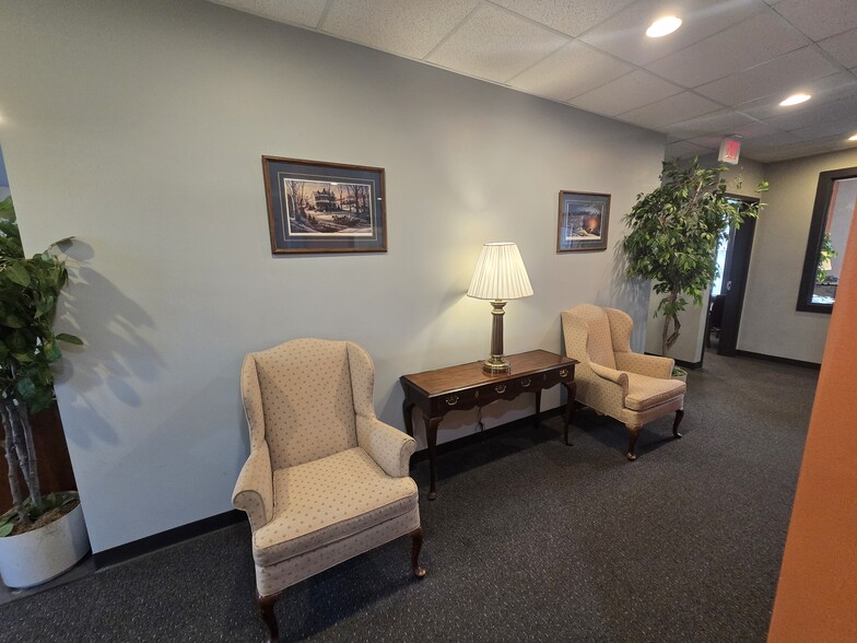 More Photos Of 704 Adams St, Carmel Office For Sale