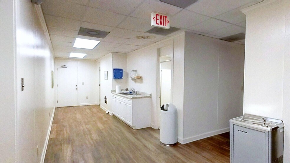 More Photos Of 5418-5420 Rivers Ave, North Charleston Office Residential For Sale