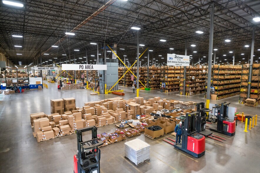 More Photos Of 1957 Route DD, Moberly Manufacturing For Lease