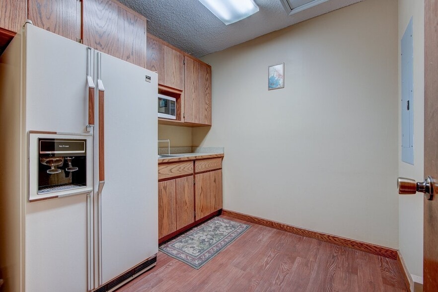 More Photos Of 715 Hobson Ave, Hot Springs National Park Office For Sale