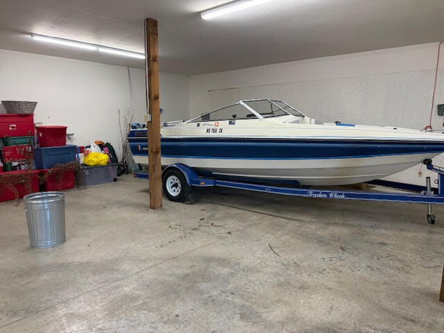 More Photos Of 104 N Orange St, Butler Freestanding For Lease