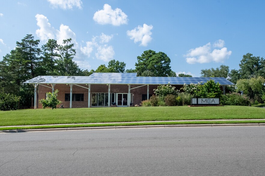 More Photos Of 605 Eastowne Dr, Chapel Hill Office For Lease
