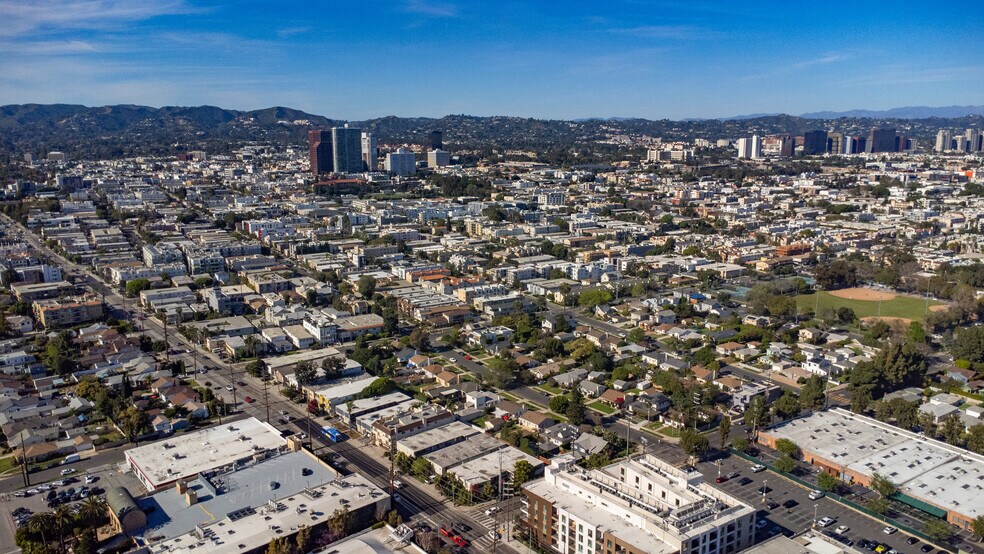 More Photos Of , Los Angeles Multifamily For Sale