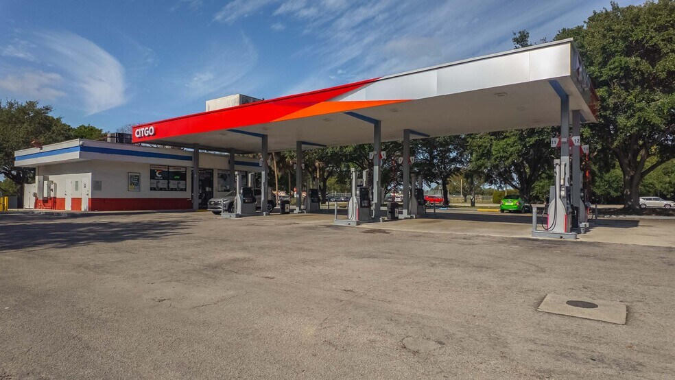 Primary Photo Of 10050 Stirling Rd, Pembroke Pines Service Station For Sale