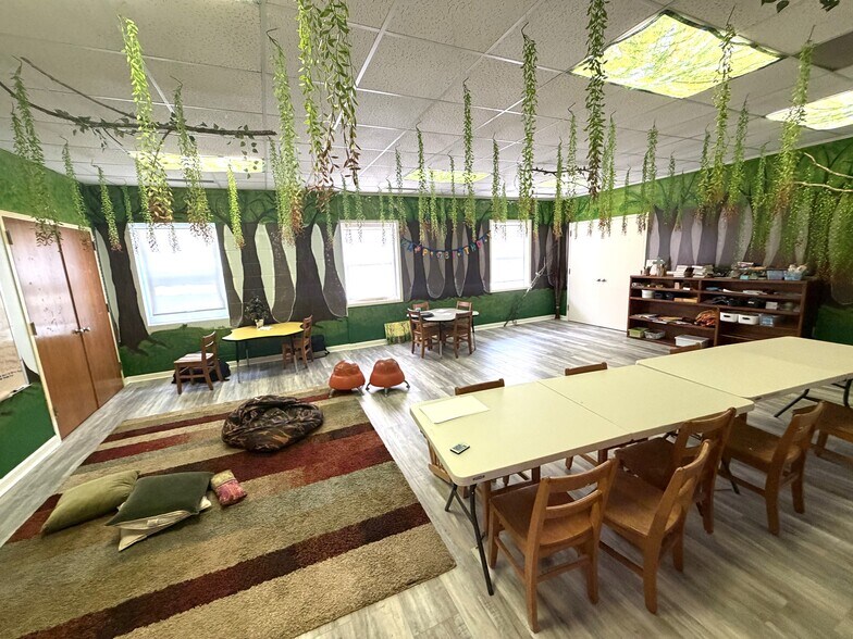 More Photos Of 3901 Raeford Rd, Fayetteville Religious Facility For Lease