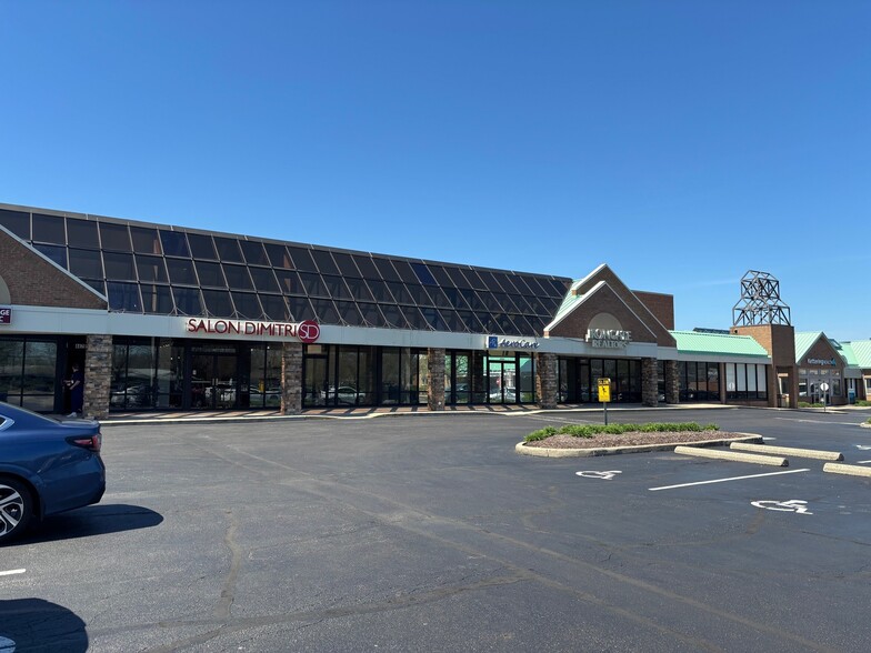 More Photos Of 4401-4491 Far Hills Ave, Dayton Unknown For Lease