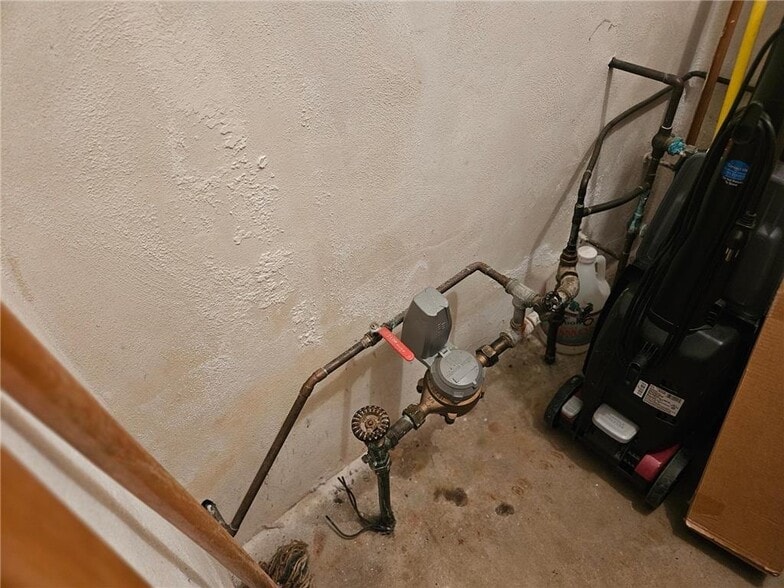 More Photos Of 113 Main St W, Milltown Specialty For Sale