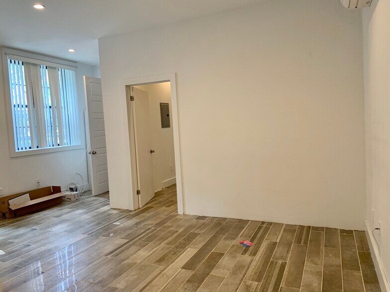 More Photos Of 85 Howard Ave, Brooklyn Storefront For Lease