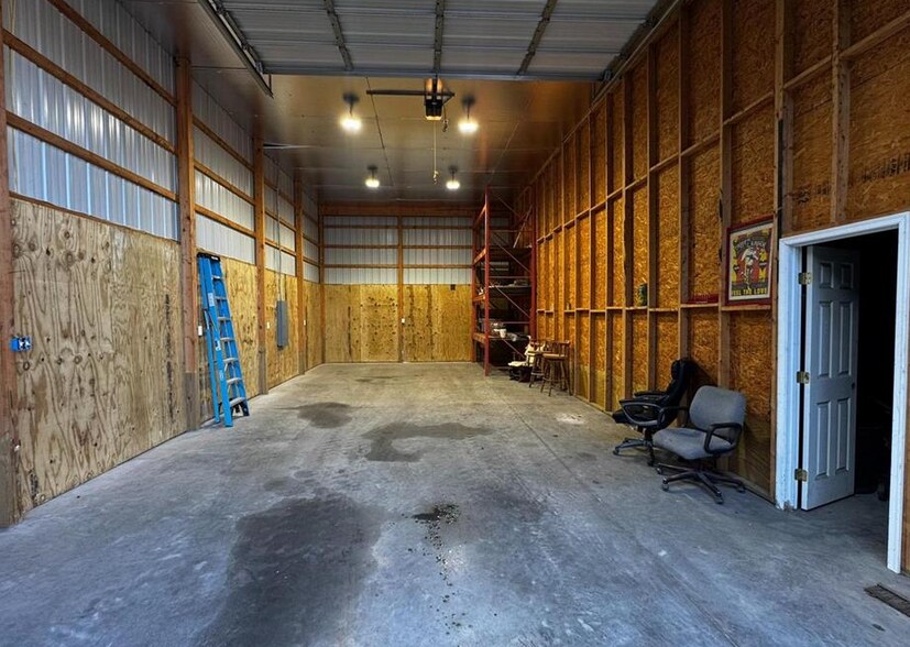 More Photos Of 10631 Bird River Rd, Middle River Light Manufacturing For Lease