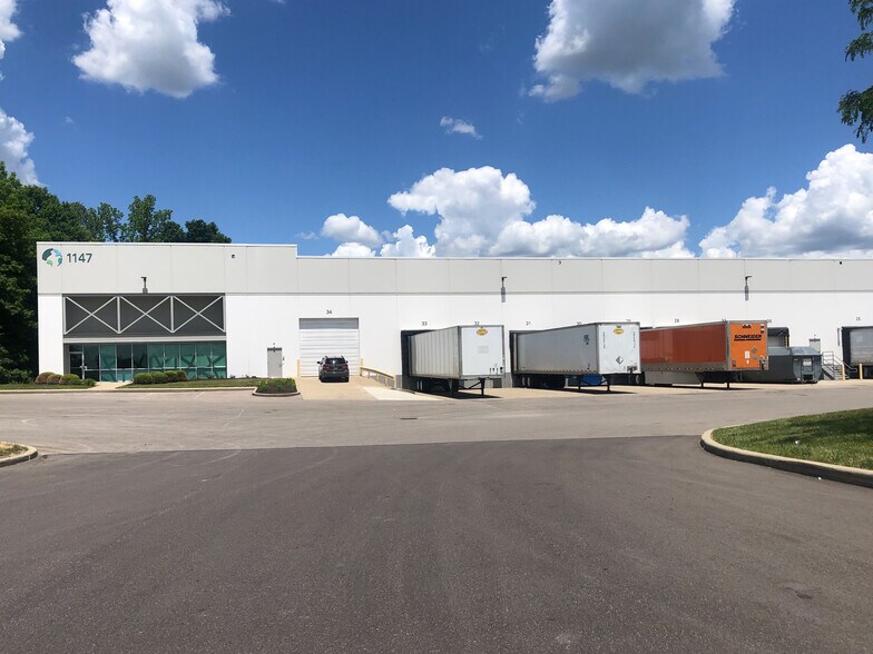 Primary Photo Of 1135-1147 Aviation Blvd, Hebron Warehouse For Lease