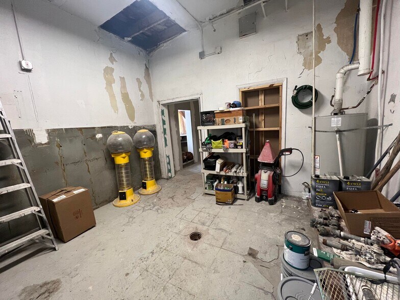 More Photos Of 421 Washington Blvd, Ogden General Retail For Sale