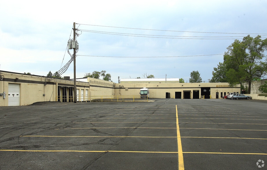 More Photos Of 1100 E 222nd St, Euclid Warehouse For Lease