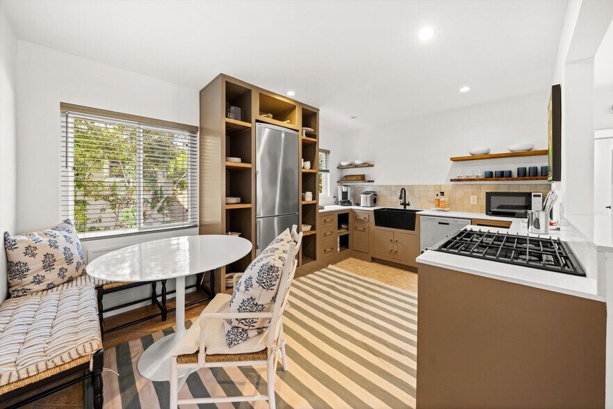 More Photos Of 440 Por La Mar Dr, Santa Barbara Apartments For Sale