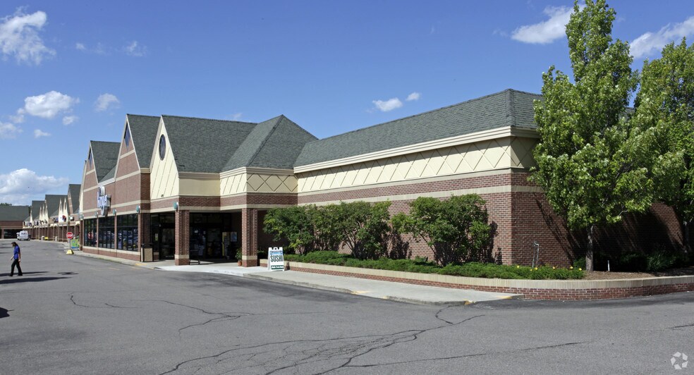 More Photos Of 4295-4395 Orchard Lake Rd, West Bloomfield Storefront For Lease