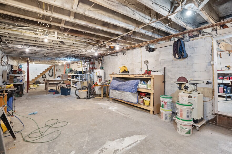 More Photos Of 200-202 W Main St, Monongahela Storefront Retail Residential For Sale