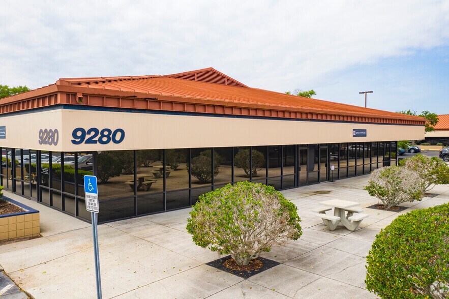 More Photos Of 9280 Bay Plaza Blvd, Tampa Unknown For Lease