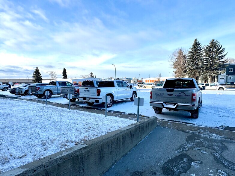 More Photos Of 7969 49 Av, Red Deer Industrial For Sale